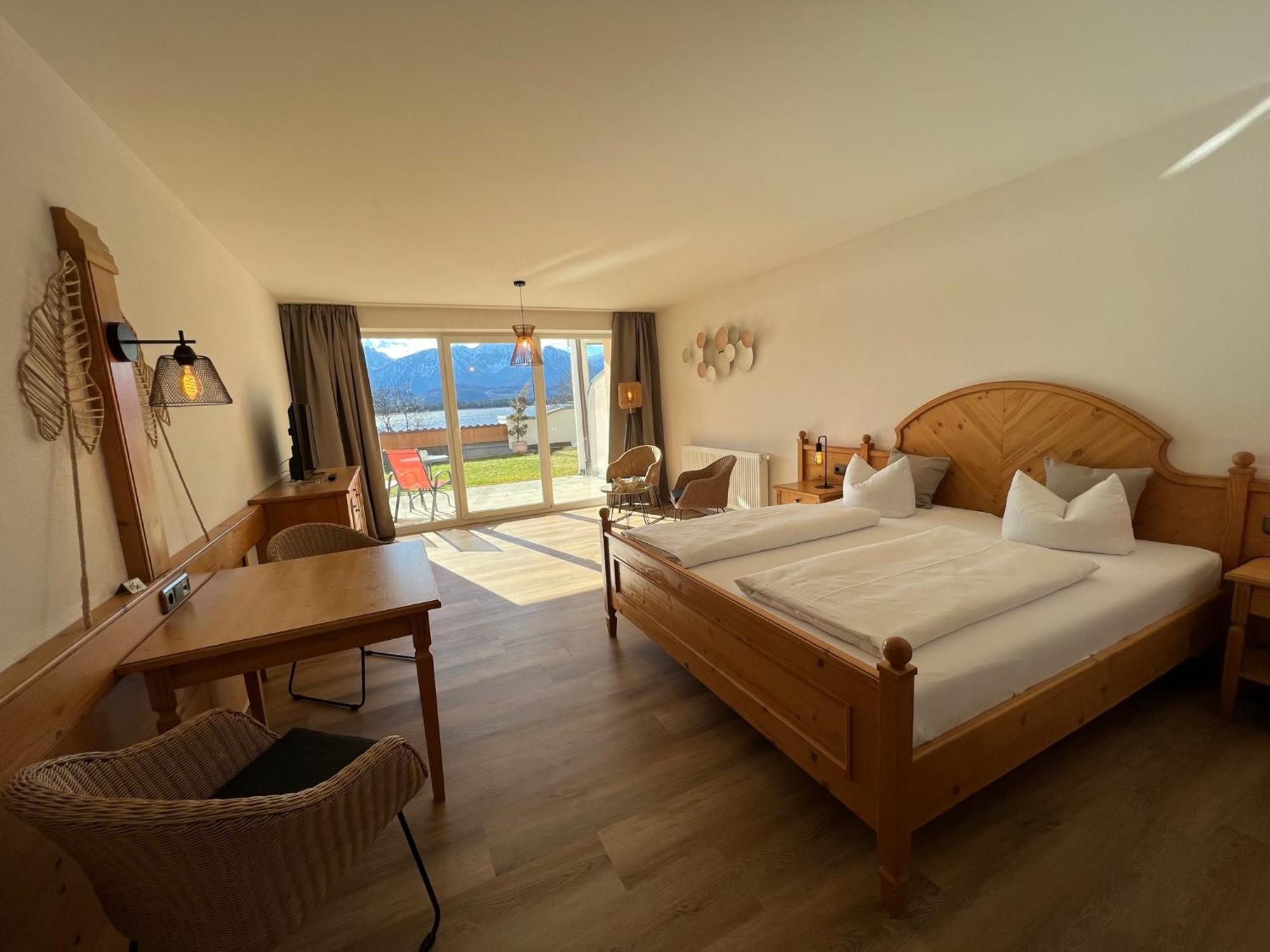 Hotel Fischer Am See Fussen Exterior photo