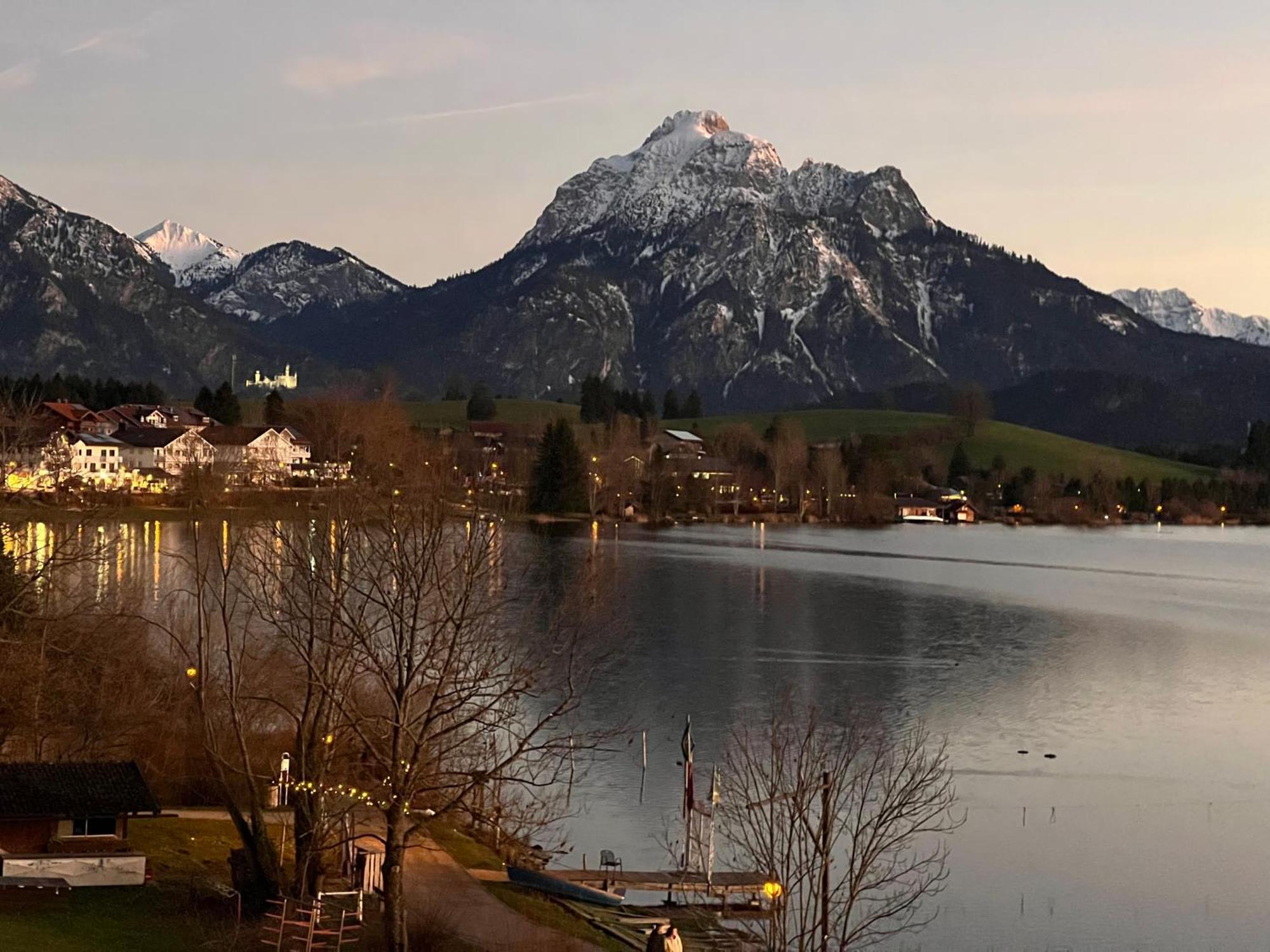 Hotel Fischer Am See Fussen Exterior photo